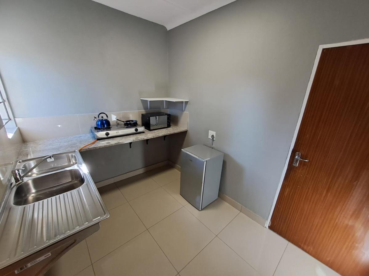 Rocky Hills Guesthouse Piet Retief Exterior foto